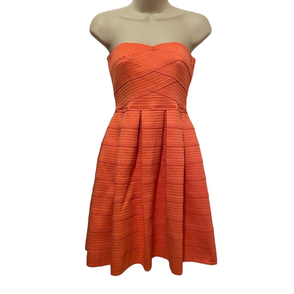 Honey Punch Strapless Dress Coral Size Small Zipper Back CUTE!
